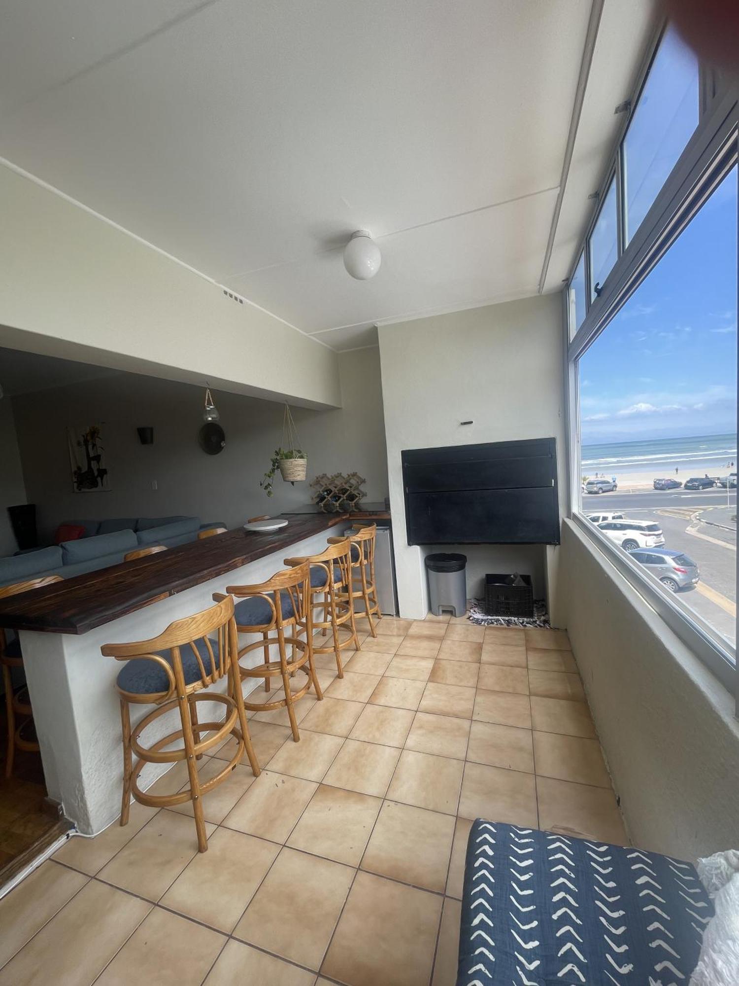 The Beachside Nest Apartment